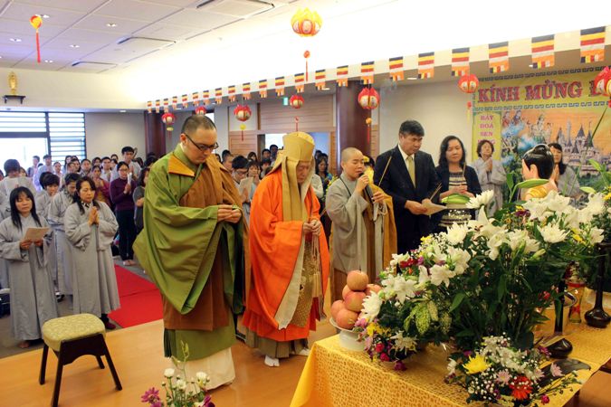 Hội Phật tử Việt Nam tại Nhật Bản đón Lễ Phật đản 2014 ảnh 2
